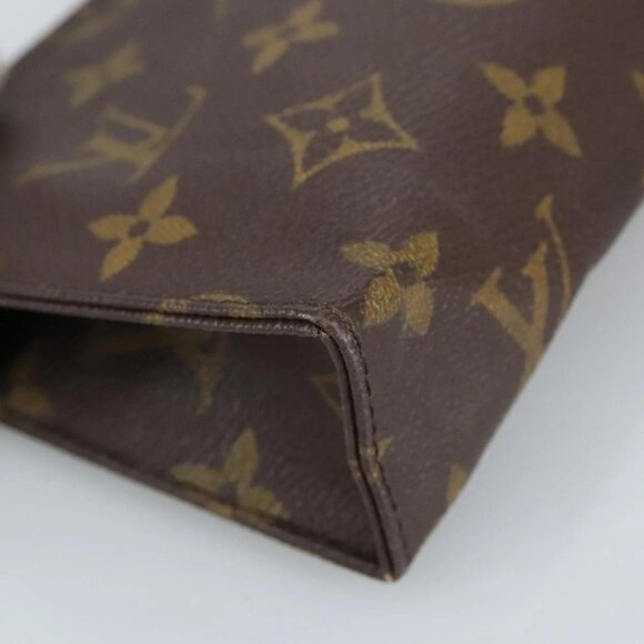 LOUIS VUITTON Monogram Poche Toilette 15 Pouch M47546 LV Auth 98203 - Picture 5 of 16